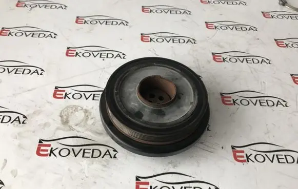 BMW X4 F26 Crankshaft pulley 8515002