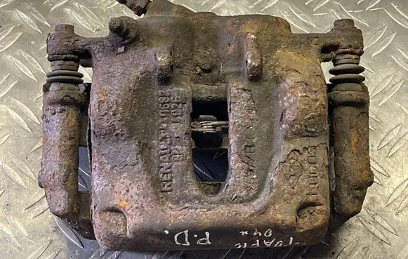 Renault Trafic II (X83) Front brake caliper