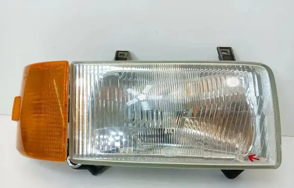 Volkswagen Transporter - Caravelle T4 Headlight/headlamp 1EJ00605104 30211337000