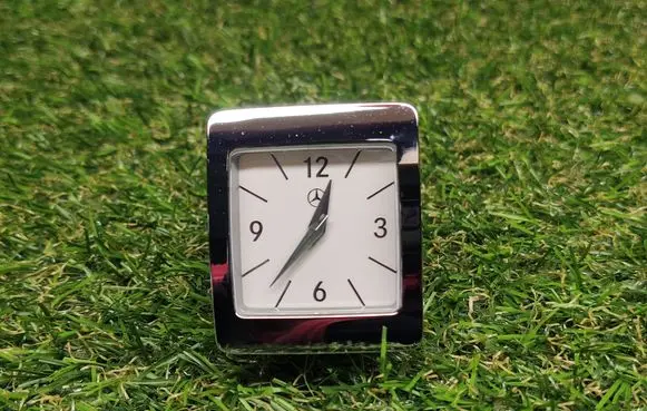 Mercedes-Benz E W212 Clock A2188270270