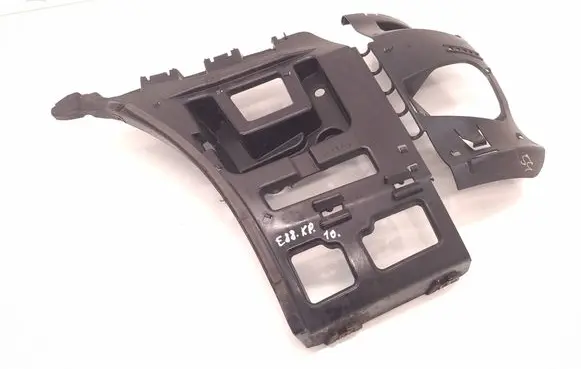 BMW 1 E82 E88 Rear bumper mounting bracket 7170663 15857711