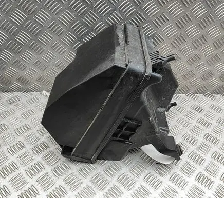 KIA Sportage Air filter box 28110D3100