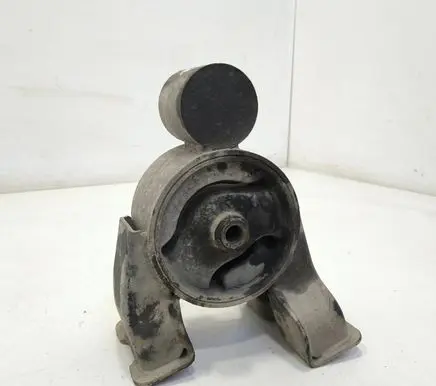 Engine mount bracket