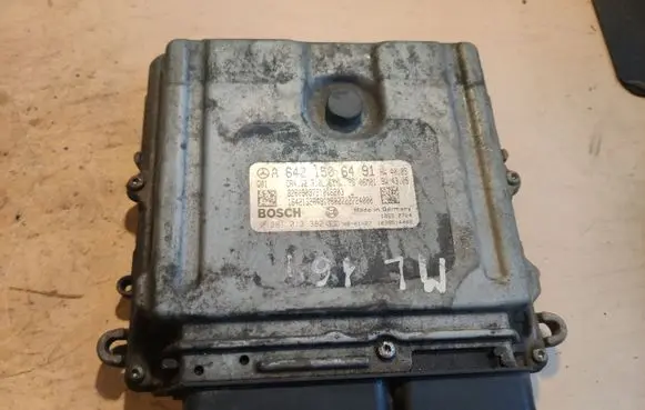Mercedes-Benz ML W164 Engine control unit/module 0281013382 A6421506491