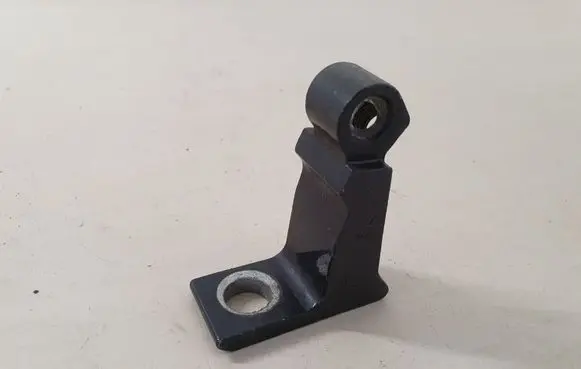 Audi Q2 - Rear door lower hinge 8V5833403C