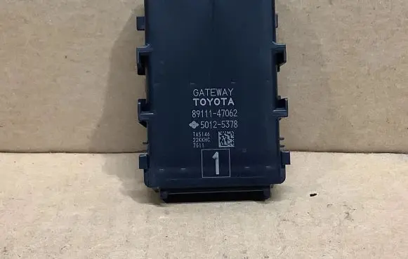 Toyota Prius (XW50) Gateway control module 8911147062 50125378