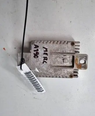 Mercedes-Benz A W168 Coolant fan relay A0275458032