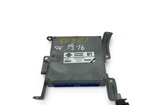 Nissan Primera Engine control unit/module 2371070J81