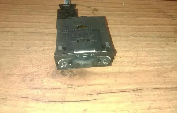 Renault Megane I Headlight level height control switch 7700841235