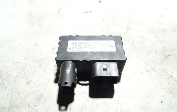 Mercedes-Benz B W245 Glow plug pre-heat relay A6401530479