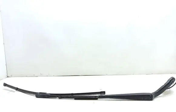 Mercedes-Benz Sprinter W906 Front wiper blade arm