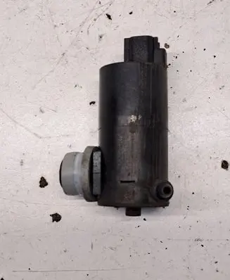 Toyota Avensis T270 Windscreen/windshield washer pump 30891
