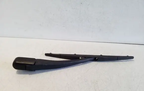 Nissan Pathfinder R51 Rear wiper blade arm 