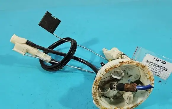 BMW 3 E46 Fuel level sensor 1183779 IMPRK1603334