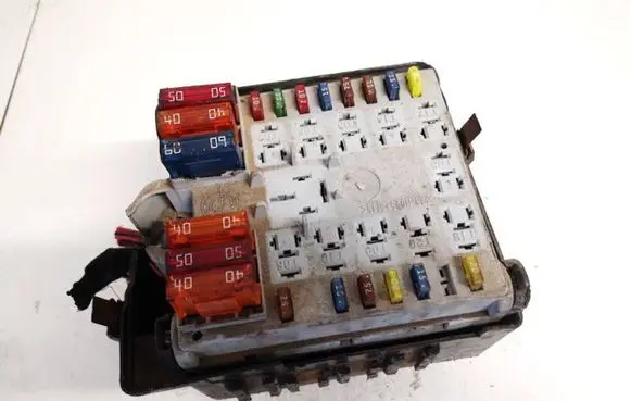 Alfa Romeo 147 Fuse box set 46558760