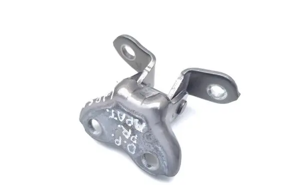 Toyota Hilux VIII Front door lower hinge 