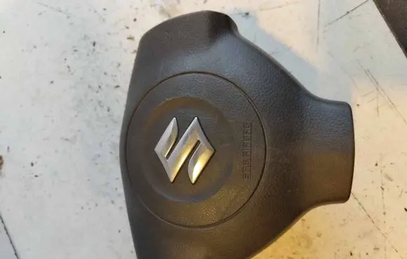 Suzuki Swift I Steering wheel airbag 4815079J10