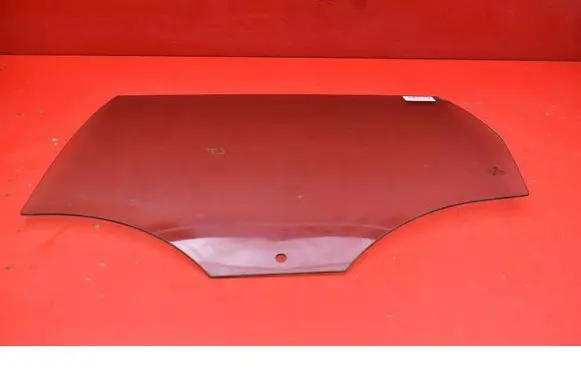 Volkswagen PASSAT B6 Rear door window glass 