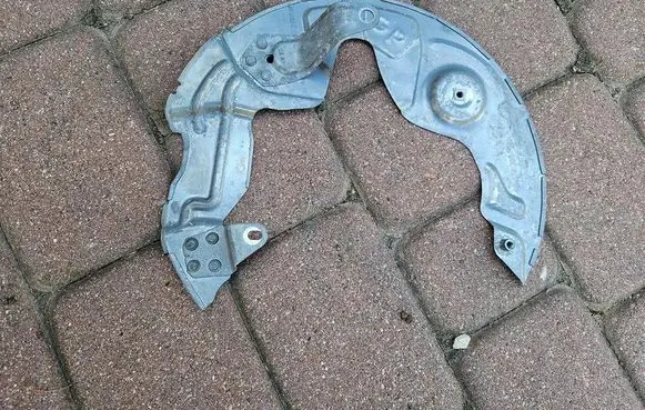 Citroen Berlingo Front brake disc dust cover plate 9830991380-