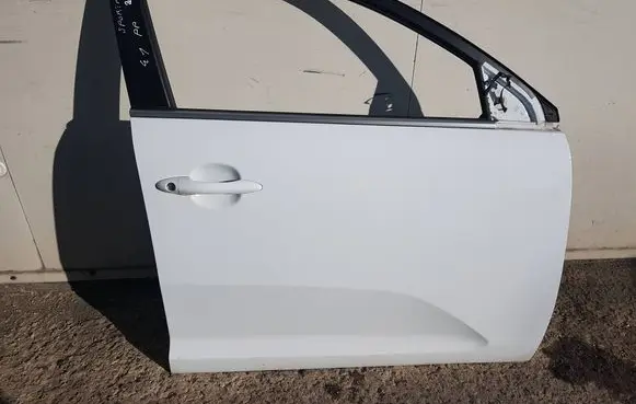 KIA Sportage Front door 