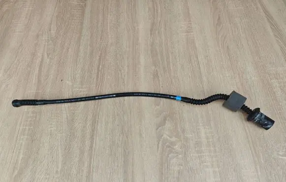 BMW 5 G30 G31 G38 Water drain line hose 7379736