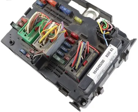 Peugeot 307 Fuse module 9646405280 23045824