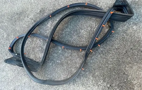 Toyota C-HR I Rubber seal rear door 67872F4010