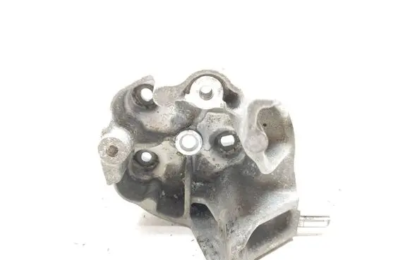 Peugeot 308 Engine mounting bracket 9824088780