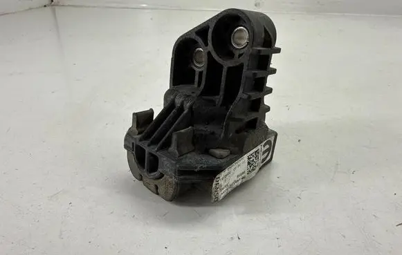 Alfa Romeo Stelvio Radiator mount bracket 50541423