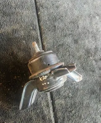 Hyundai ix35 Engine mount bracket