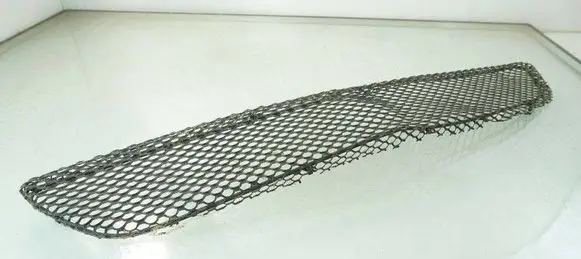 Mercedes-Benz E W211 Front bumper lower grill