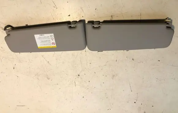 BMW 5 F10 F11 Sun visor 31J104231