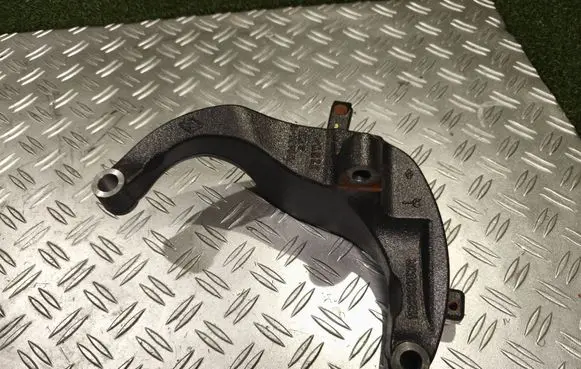 Renault Master III Gearbox mounting bracket 112338353R 112338363R