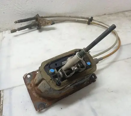 Volkswagen PASSAT B3 Gear shifter/selector 357711266 357711265C