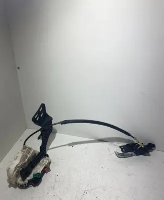 Chrysler Sebring (JS) Front door lock 04589421AC A1643 04589420AC