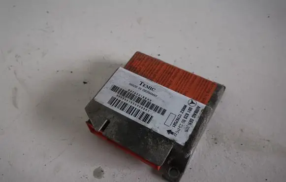 Mercedes-Benz E W210 Airbag control unit/module 0018200026