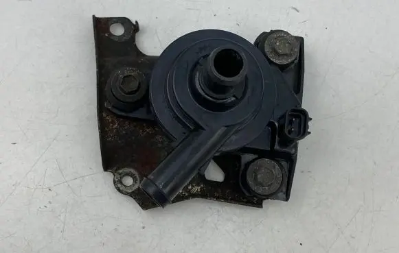 Toyota Prius (XW20) Electric auxiliary coolant/water pump