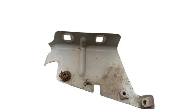 Opel Movano B Fender mounting bracket 641C30003R