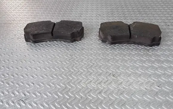 Iveco Daily 30.8 - 9 Brake pads (rear) 