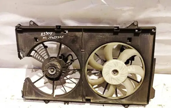 Mazda CX-5 Radiator cooling fan shroud