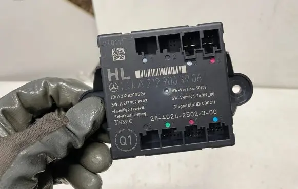 Mercedes-Benz C W204 Door control unit/module A2129003906