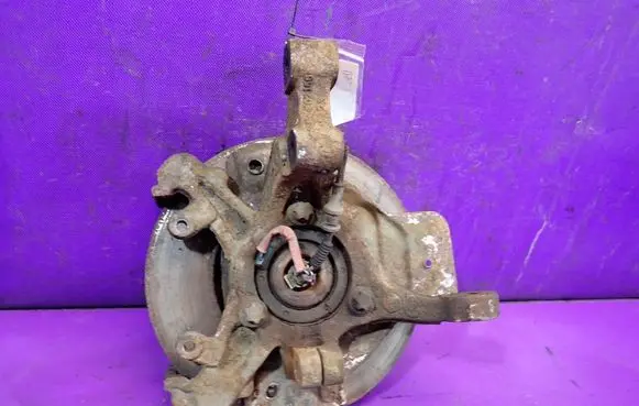 Opel Astra H Front wheel hub spindle knuckle