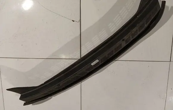 Honda Civic Wiper trim 