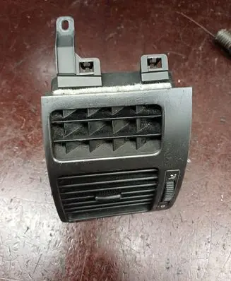 Volkswagen Touran I Dashboard side air vent grill/cover trim 1T0819703A