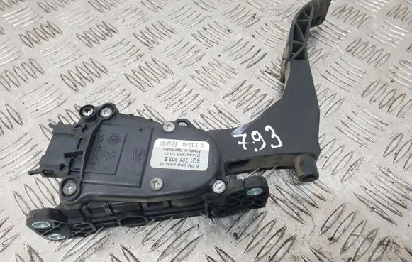 Skoda Fabia Mk1 (6Y) Accelerator throttle pedal 6Q1721503B