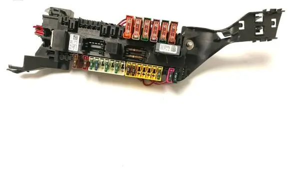 Mercedes-Benz ML W166 Fuse module A1665402350