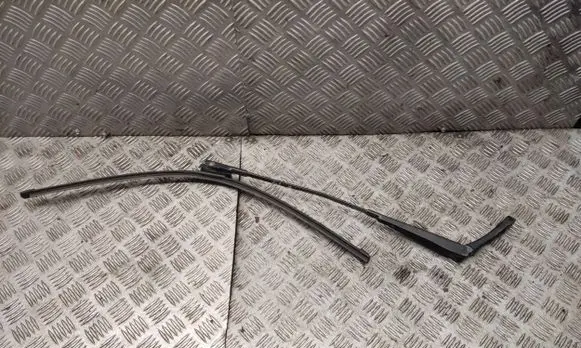 Volkswagen Golf Plus Front wiper blade arm 5m0955409a