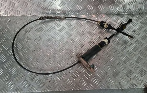 Opel Insignia A Gear shift cable linkage 13240821