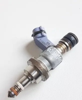 Lexus GS 300 350 430 450H Fuel injector 2325031030