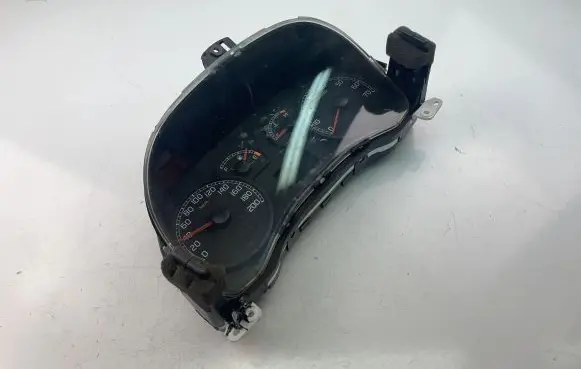 Fiat Punto (188) Speedometer (instrument cluster) 46833368